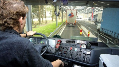 kamionsofor(210x140)(2).jpg (kamionsofőr, kamionos, )