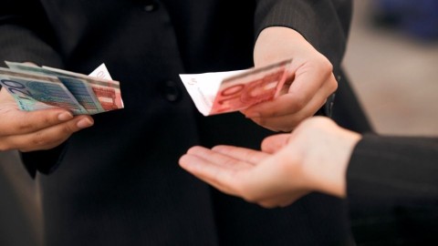 korrupcio(430x286)(1).jpg (kenőpénz, )