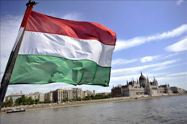 magyar zászló (magyar zászló, zászló, )