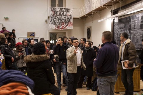 nyomozók az elte-n (diák, diáktüntetés, egyetem, nyomozó, )