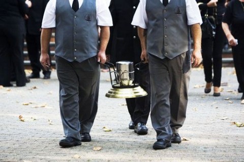 temetés (temetés, gyász, )