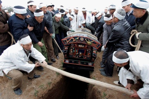 temetés kína (temetés kína)