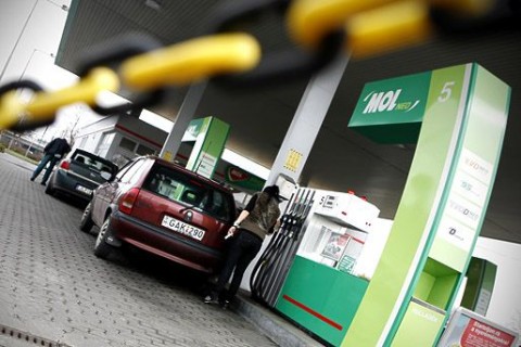 Benzinkút (benzinkút)