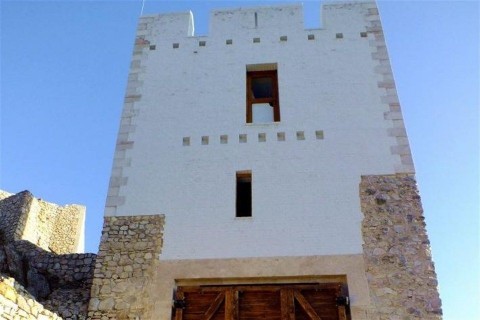 Csokakoi-var-felujitasa(1)(960x640).jpg (csókakői vár, )