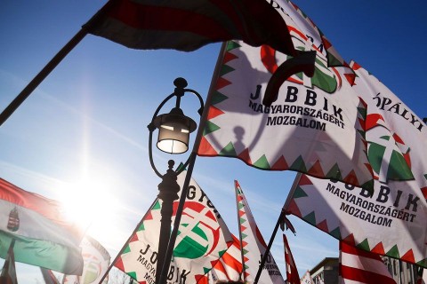 Jobbik zászlók (Jobbik, Zászló, Szélsőjobb)