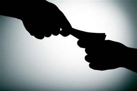 Szamlafizetes-Raerunk-arra-meg(1)(960x640).jpg (fizetés, pénz, )