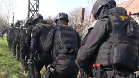 TEK(960x640).jpg (tek, terorrelhárítási központ, )