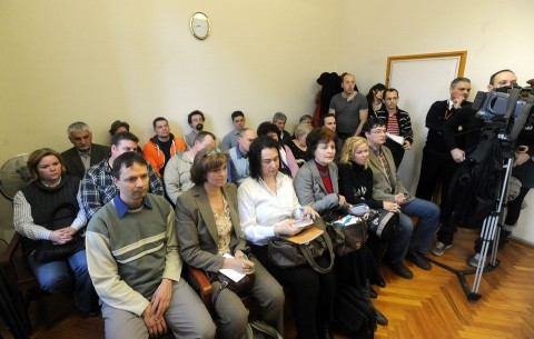 devizahitelesek kontra axa bank (devizahiteles, axa, )