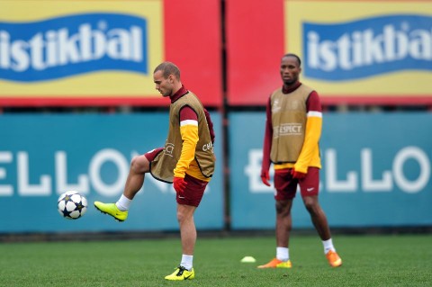 drogba sneijder (didier drogba, wesley sneijder, )