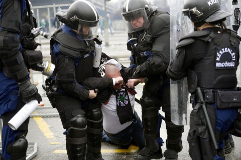 fradi újpest (ftc, újpest, rendőrség, szurkolók, huliganizmus)