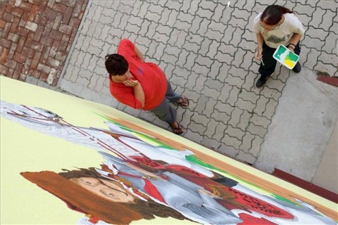 közmunkás lány fest (ingyenes, rákócziújfalu faluház)