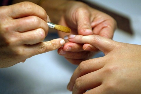 műköröm (műköröm, )