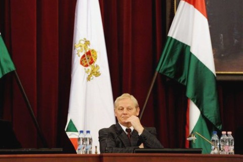 tarlós istván (ingyenes, )