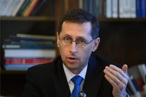 varga-mihaly(210x140)(1).jpg (varga mihály, )