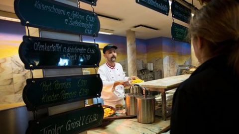 vendégmunkás (vendégmunkás, )