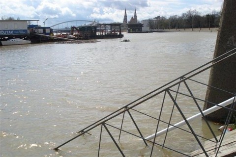 A-Tisza-Szegednel(960x640).jpg (A Tisza Szegednél)