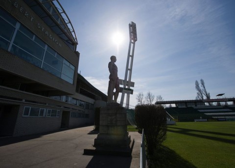 Albert-Stadion(210x140)(1).jpg (Albert Stadion)