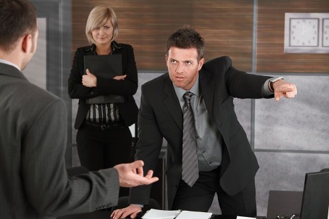 Elbocsátás (Elbocsátás)