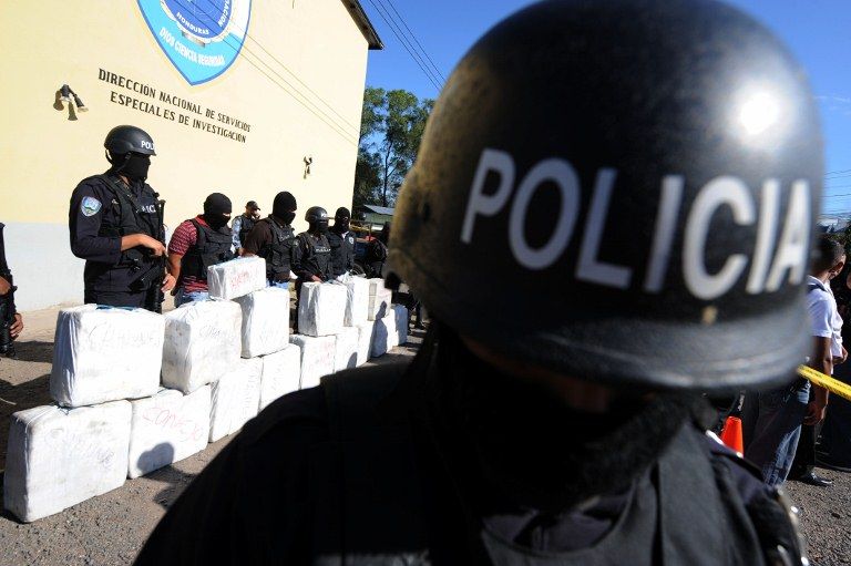 Hondurasi rendőrök (honduras, rendőrség, )