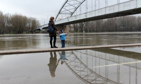 Rakparton a Tisza (Rakparton a Tisza)