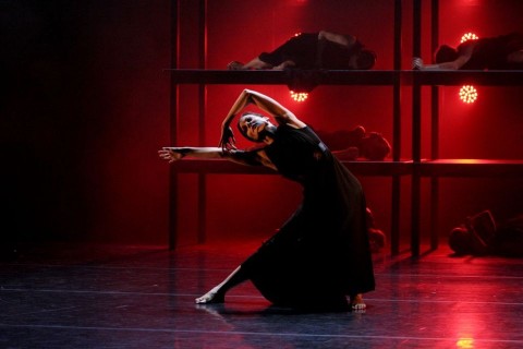 Stabat Mater-Zsadon Flóra (Stabat Mater-Zsadon Flóra)