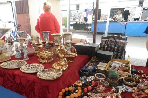 Vasar-a-Cserepes-soron(960x640).jpg (Vásár a Cserepes soron)