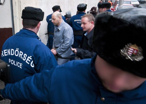 femkereskedok(210x140)(1).jpg (fémkereskedők)