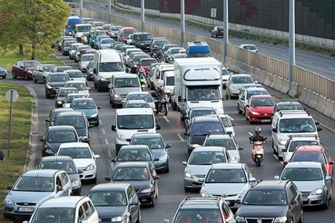 gépkocsisor (dugó, gépkocsisor, autó, )