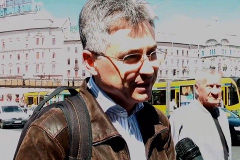 hallotta? (utca embere)