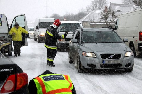 hókáosz (hókáosz, )