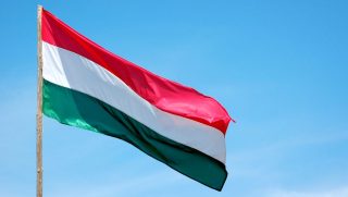 magyar-zaszlo(210x140)(3).jpg (magyar zászló, )