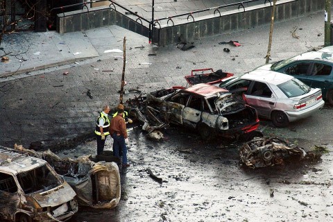 merénylet (merénylet)