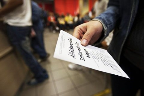 munkanélküli (munkanélküliség, )