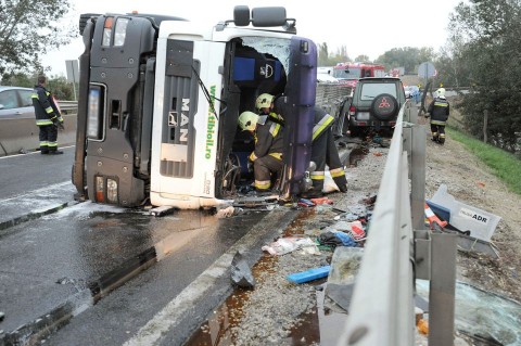 Felborult kamion M0 (ingyenes, m0, kamion, )