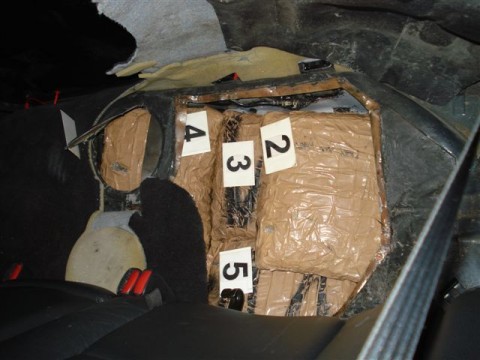 Marihuana-Roszken(210x140)(1).jpg (Marihuána Röszkén)