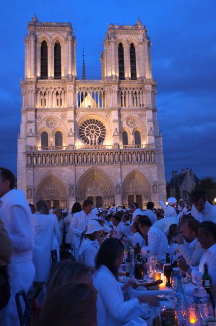 Notre Dame (notre dame, )