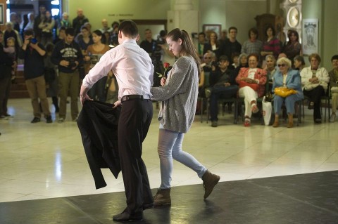 Szabad egy táncra (párválasztó buli, )