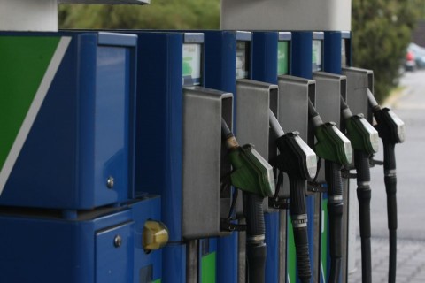 benzinkut(960x640)(3).jpg (benzin, )