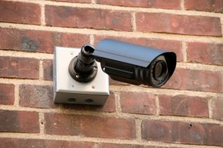 biztonsagi-kamera(210x140)(1).jpg (biztonsági kamera, )