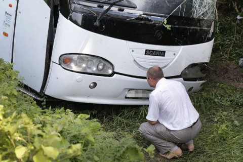 buszbaleset(210x140)(1).jpg (buszbaleset)