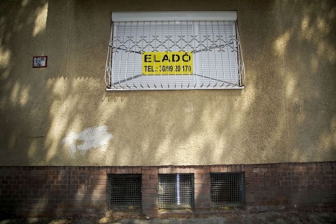 eladó ház (eladó ház)