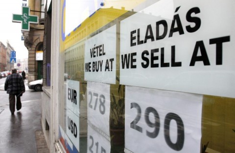 forintarfolyam(960x640)(1).jpg (valutaváltó, forint, euró, árfolyam,)