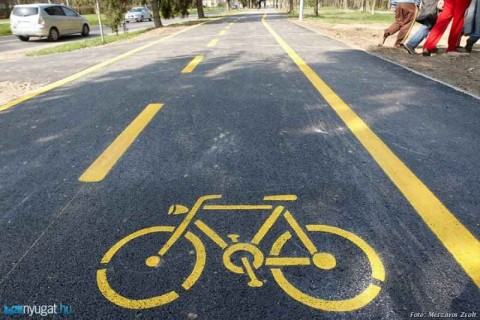 kerekparut(210x140)(15).jpg (kerékpárút, )