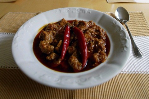 pörkölt (pörkölt, )