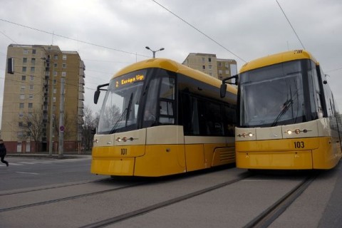 uj-szegedi-villamos(1)(430x286)(1).jpg (új szegedi villamos)