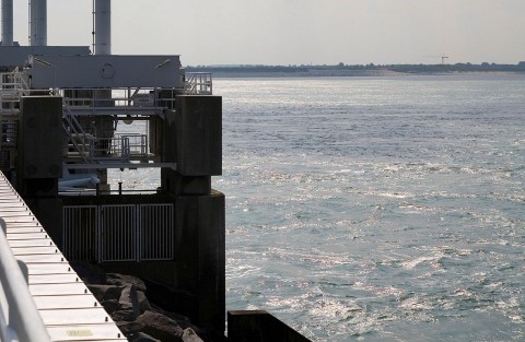 vízi turbina (vízi turbina, )