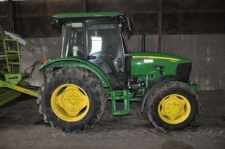 Ellopott traktor (Ellopott traktor)