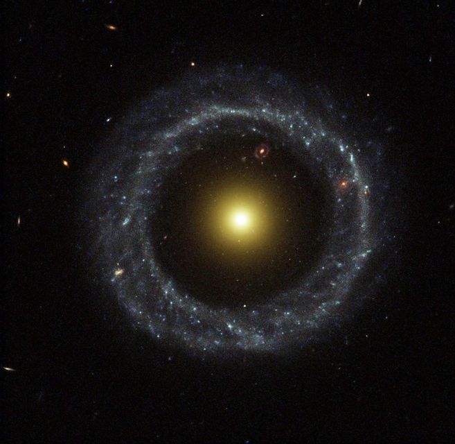 Hoag-objektum (galaxis, )
