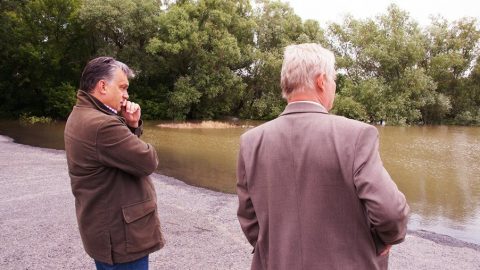 Orbán, Tarlós, víz (orbán viktor, tarlós istván, )