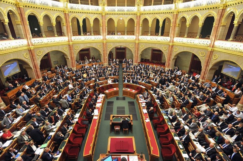 Parlament-cimlap(960x640)(2).jpg (parlament, országgyűlés)